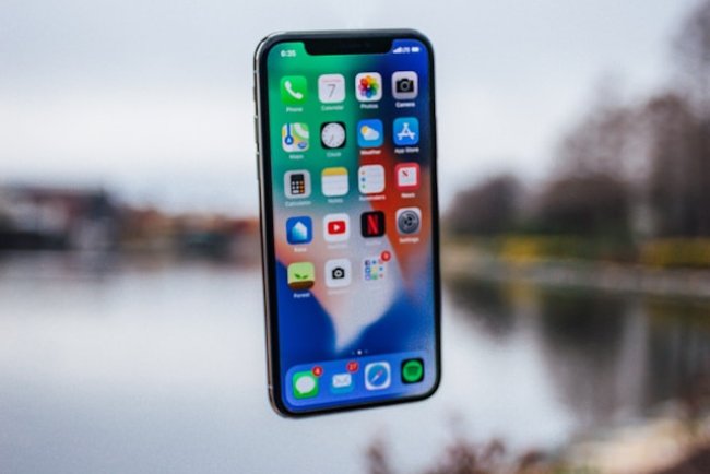 The Smartphone: Your Greatest Opportunity or Your Biggest Distraction?