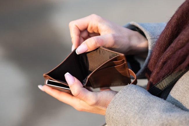 Why Most Young People Stay Broke — And How to Escape the Cycle